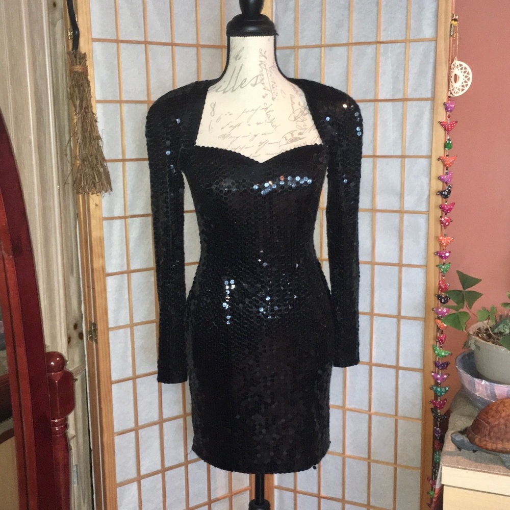 *SOLD* Vintage 80s Long Sleeve Sequin Little Black Dress - Picture 2 of 11